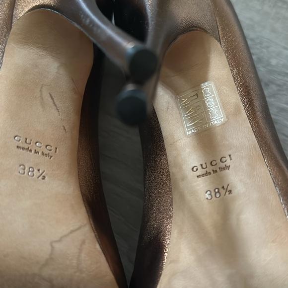 Women’s Gucci shoes size 38 1/2 (8.5 U.S.) - Picture 5 of 6